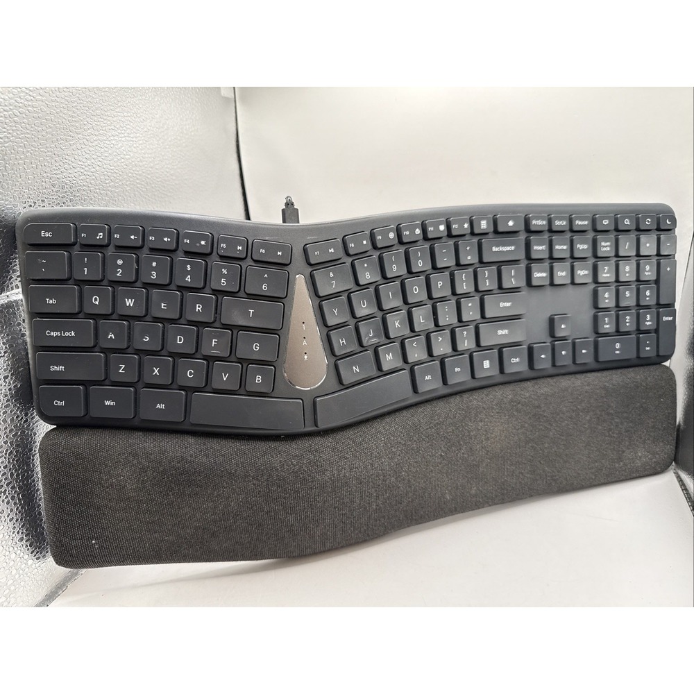 Delton KB250 Ergonomic Wired Keyboard - Black